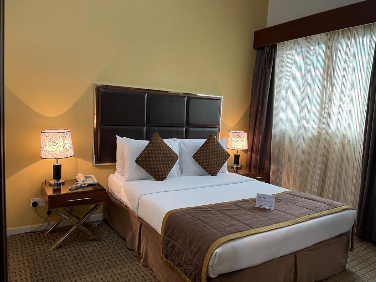 Downtown Plaza Pet Friendly Aparthotel 2*